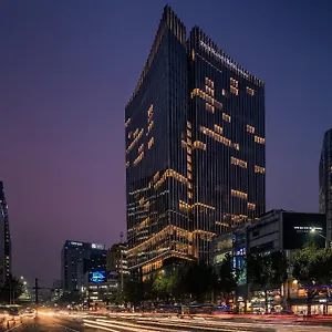 Four Seasons 5*, Seul Güney Kore